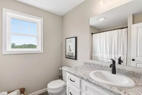 Bath - 5 Heritage Dr, Berwick, ME 03901 photo 5 of 6