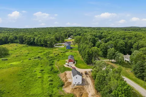 View/Area - 5 Heritage Dr, Berwick, ME 03901 photo 2 of 3