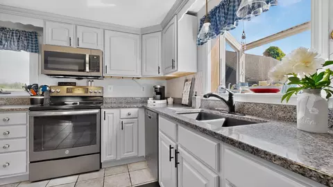 Kitchen - 42 Rust Rd, Gorham, ME 04038 photo 2 of 4