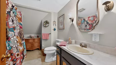 Bath - 42 Rust Rd, Gorham, ME 04038 photo 3 of 4