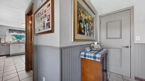 Entry Way - 42 Rust Rd, Gorham, ME 04038 photo 4 of 14