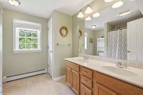 Bath - 80 River Rd, Biddeford, ME 04005 photo 1 of 3