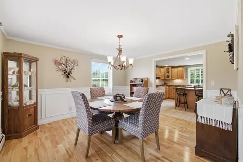 Dining - 80 River Rd, Biddeford, ME 04005 photo 2 of 2