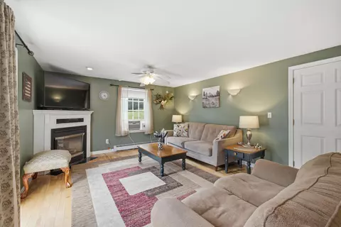 Living - 80 River Rd, Biddeford, ME 04005 photo 1 of 2