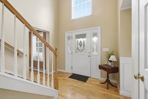 Entry Way - 80 River Rd, Biddeford, ME 04005 photo 1 of 2