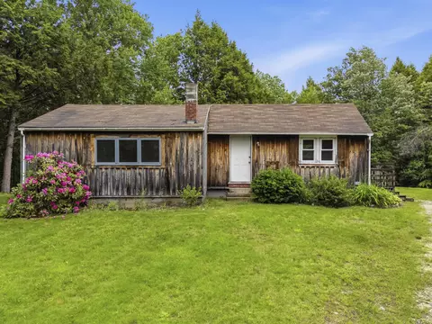 Exterior - 20 Lemon Ln, Freeport, ME 04032 photo 2 of 7