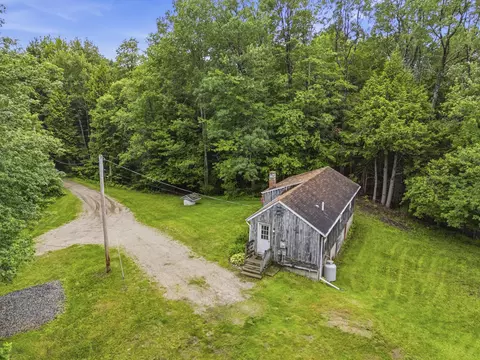 Exterior - 20 Lemon Ln, Freeport, ME 04032 photo 7 of 7