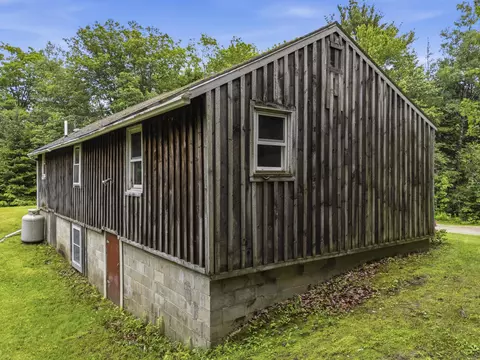 Exterior - 20 Lemon Ln, Freeport, ME 04032 photo 5 of 7