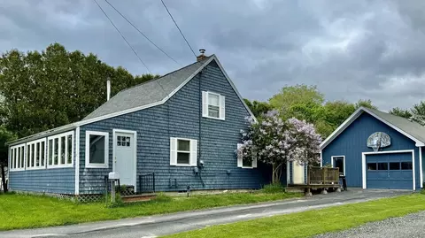 4 North St, Machias, ME 04654