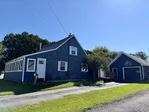4 North St, Machias, ME 04654