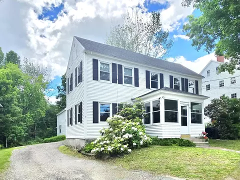 5 Ossipee Trl E, Standish, ME 04084
