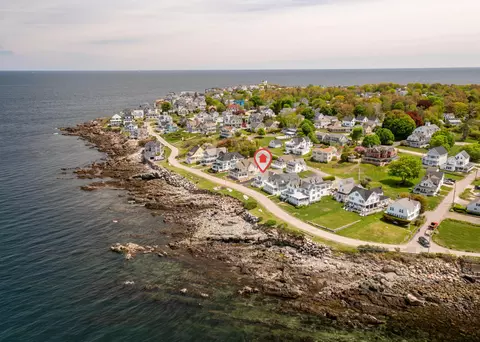 57 Ocean Ave Ext #B, York, ME 03909