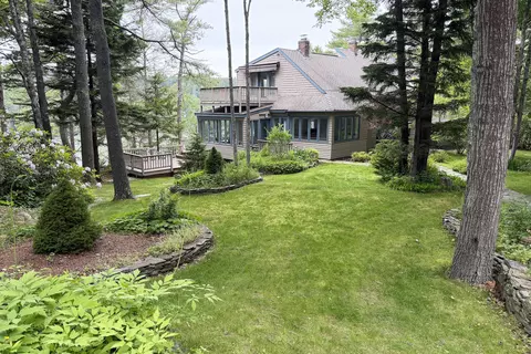 1 Old Town Rd, Orrs Island, ME 04066