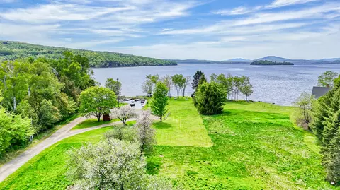 4 Barbara Ln, Rangeley, ME 04970