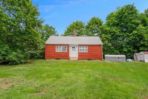 5 Nob Hill Ave, Lewiston, ME 04240