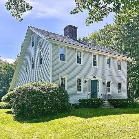 327 South St, Gorham, ME 04038