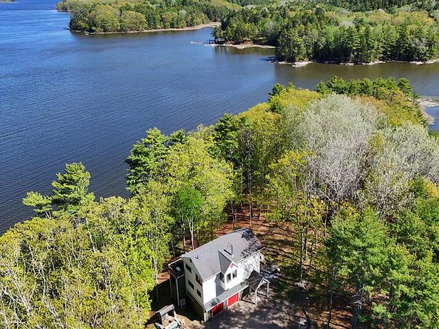 1004 Bremen Rd, Waldoboro, ME 04572