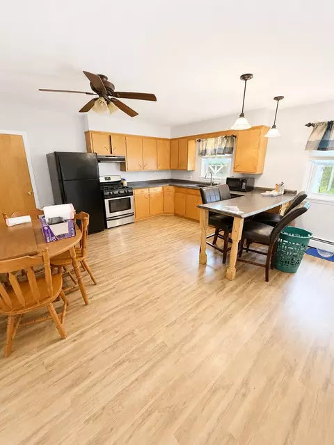 30 Ohio St, Millinocket, ME 04462 photo 4