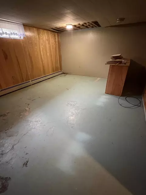 30 Ohio St, Millinocket, ME 04462 photo 12