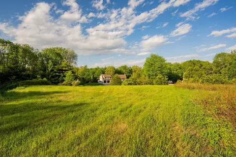 30 Hidden Meadows Dr, Arundel, ME 04046