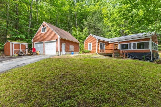 72 W Shore Dr, Lyman, ME 04002