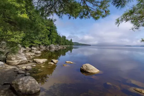 310 Peninsula Dr, Mariaville, ME 04605