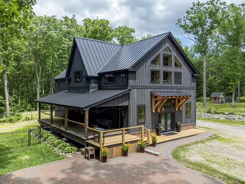 120 River Rd, Standish, ME 04084