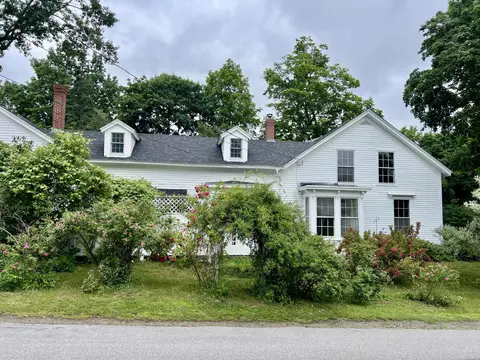 59 Cedar St, Belfast, ME 04915