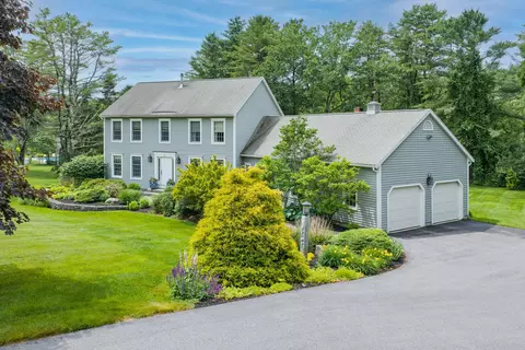 22 Schooner Ridge Rd, Cumberland, ME 04110