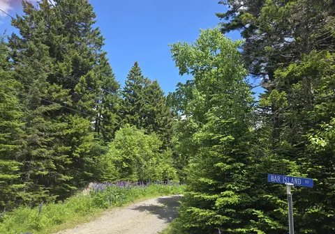 9-10 Wohoa Bay Dr, Addison, ME 04606