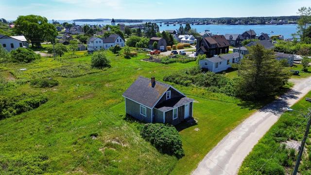 11 Faulkingham St, Jonesport, ME 04649