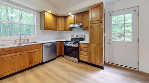 Kitchen - 950 Main St, Wayne, ME 04284 photo 2 of 2