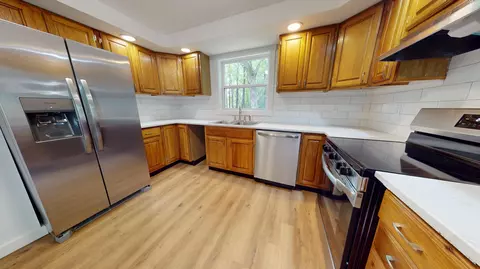 Kitchen - 950 Main St, Wayne, ME 04284 photo 1 of 2