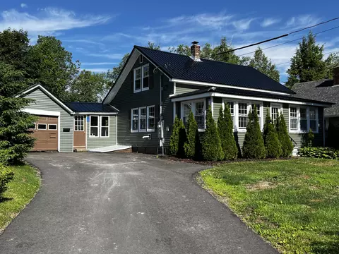 106 School St, Millinocket, ME 04462 photo 1