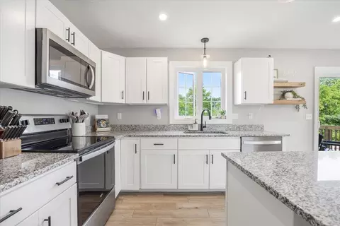 Kitchen - 11 Belvedere Dr, Windham, ME 04062 photo 3 of 4