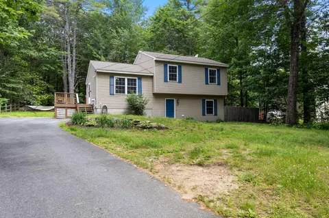20 Swans Rd, Raymond, ME 04071