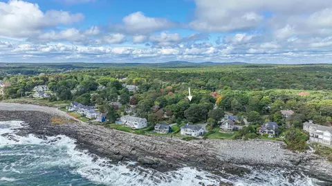 View/Area - 28 Ossipee Rd, Cape Neddick, ME 03902 photo 2 of 20