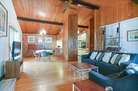 Living - 28 Ossipee Rd, Cape Neddick, ME 03902 photo 5 of 7