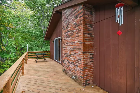 Exterior - 28 Ossipee Rd, Cape Neddick, ME 03902 photo 3 of 11