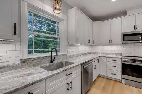 Kitchen - 20 Eastern Ln, Standish, ME 04084 photo 7 of 7
