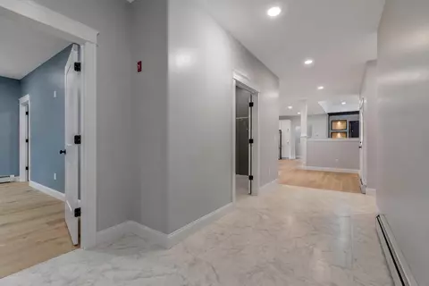 Entry Way - 20 Eastern Ln, Standish, ME 04084 photo 4 of 6