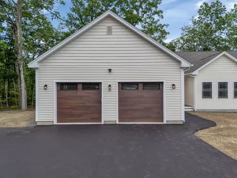 Exterior - 20 Eastern Ln, Standish, ME 04084 photo 4 of 10