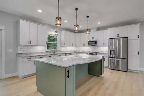 Kitchen - 20 Eastern Ln, Standish, ME 04084 photo 1 of 7
