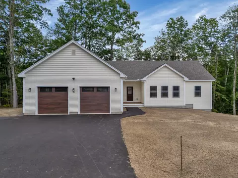 20 Eastern Ln, Standish, ME 04084