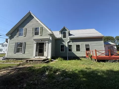 45 High St, Eastport, ME 04631