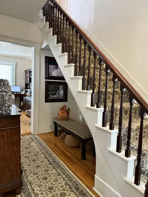 Entry Way - 33 Union St, Bath, ME 04530 photo 2 of 12