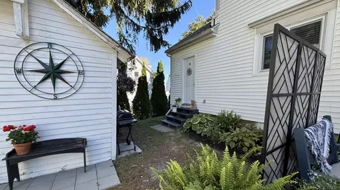 Exterior - 33 Union St, Bath, ME 04530 photo 7 of 9