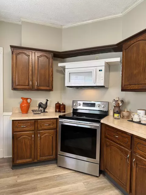 Kitchen - 33 Union St, Bath, ME 04530 photo 2 of 3