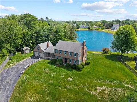 7 Ironclad Rd, Scarborough, ME 04074