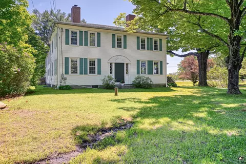 17 Cushnoc Rd, Vassalboro, ME 04989